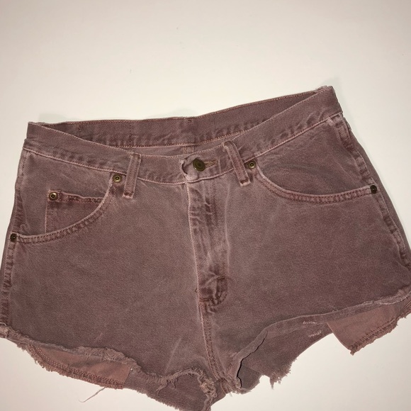 Wrangler Pants - Vintage Wrangler Mom cut off distressed shorts 32